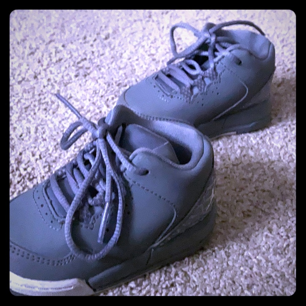 jordan flight sneakers 4c